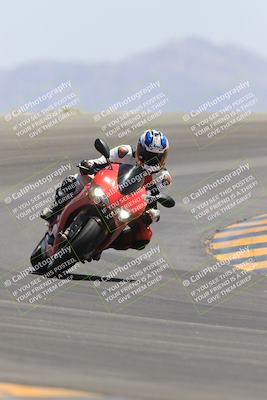 media/May-14-2023-SoCal Trackdays (Sun) [[024eb53b40]]/Turn 12 (1145am)/